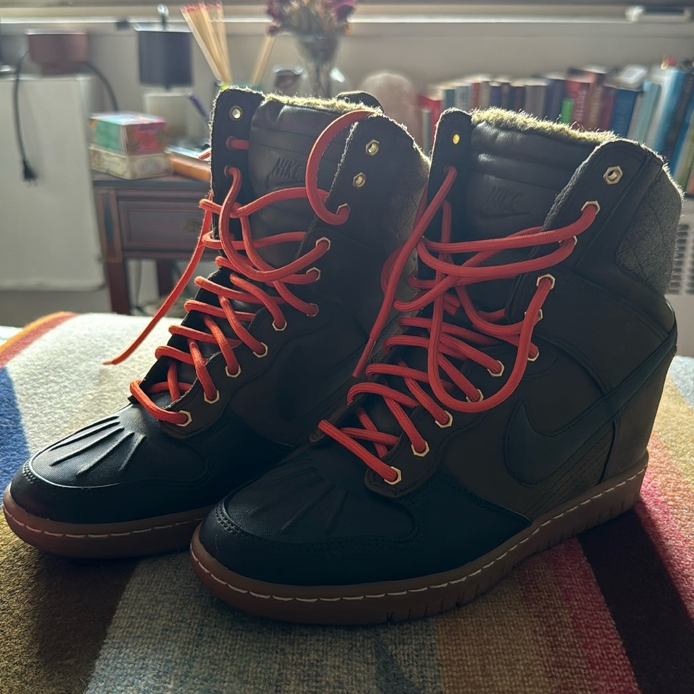 Nike Dunk Sky High Loden Anthracite Wedge Sneaker Leather Boots Womens